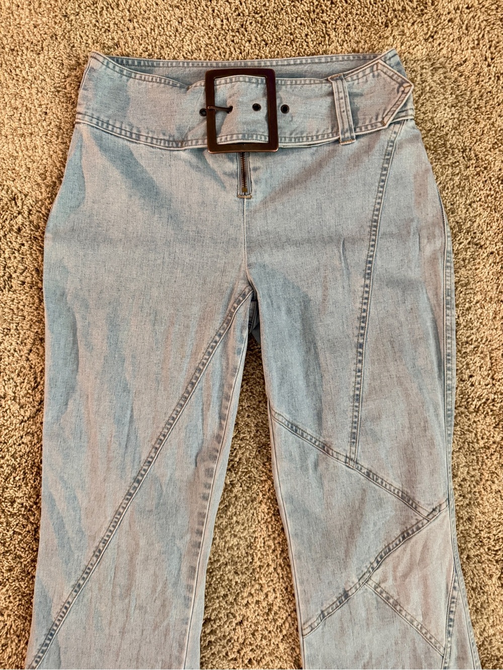 Newport News Jeanology Patchwork Light Blue Wash Flared Jeans w/Wide Belt, Sz 8 - Picture 2 of 9